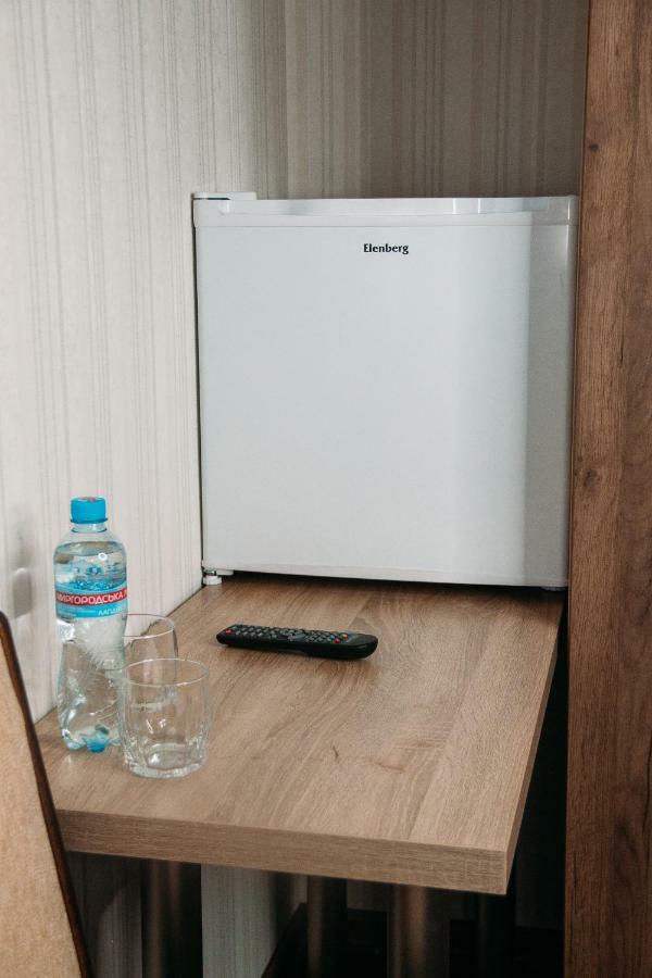 Rioro Hotel Мирхород Екстериор снимка