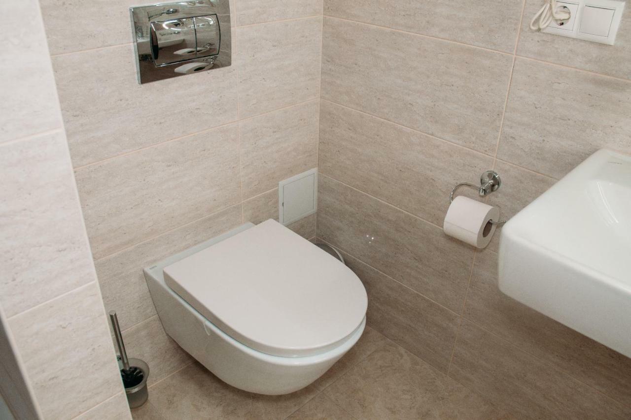 Rioro Hotel Мирхород Екстериор снимка